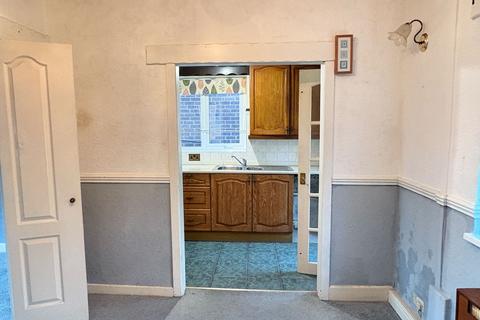 3 bedroom semi-detached house for sale, Clovelly Avenue, Sutton Leach, St. Helens, Merseyside, WA9 4HT