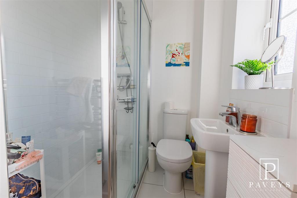 Ensuite shower room