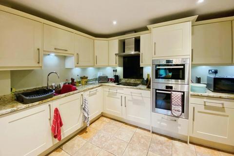 2 bedroom flat to rent, Westgate Apartments Leeman Road, York