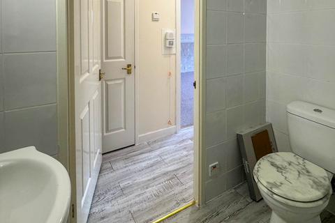 1 bedroom retirement property for sale, Queens Park, Bournemouth