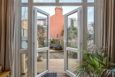 undefined, Alexandra Park Road, London, N22