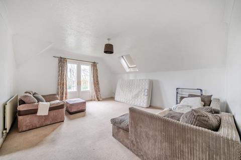 undefined, Camberley,  Surrey,  GU15