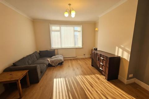 2 bedroom end of terrace house to rent, Steavenson Street, Bowburn