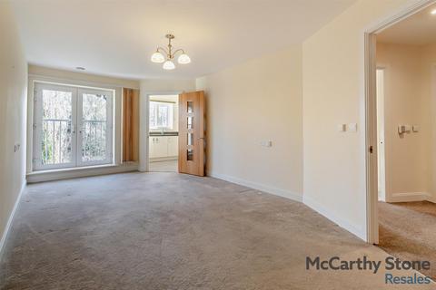 1 bedroom apartment for sale, Roslyn Court, Lisle Lane, Ely, Cambridgeshire, CB7 4FA
