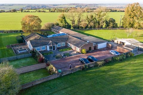 8 bedroom bungalow for sale, Gabriel Spring Road, Fawkham, Kent, DA3