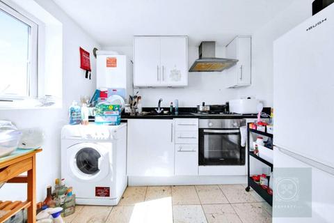 1 bedroom apartment for sale, Sussex Way, Archway, London, N7