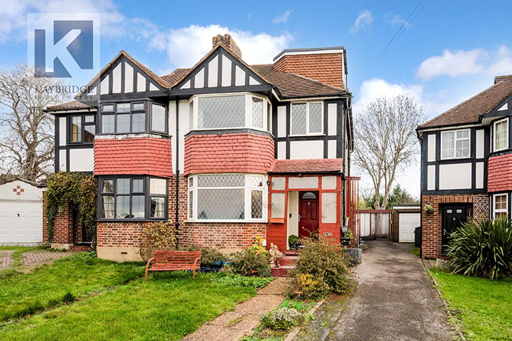 Parklawn Avenue, Epsom - KT18 7 SJ