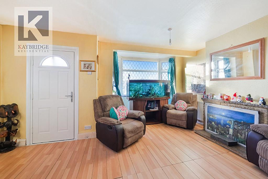 Parklawn Avenue, Epsom - KT18 7 SJ