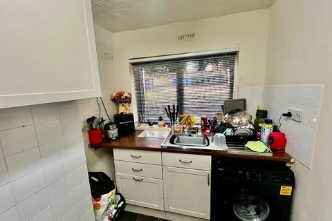 undefined, Ground floor flat - High Street, Rothwell