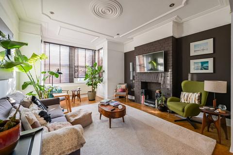 undefined, Warwick Road, N11, Bounds Green, London, N11