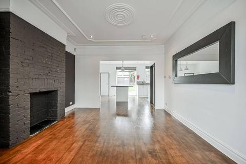 4 bedroom semi-detached house for sale, Warwick Road, Bounds Green, London, N11