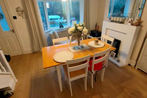 undefined, College Hill, Wrexham LL11
