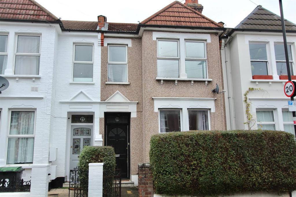 Mannock Road, N22