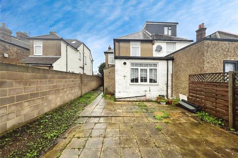 3 bedroom house to rent, Whippendell Road, Hertfordshire WD18