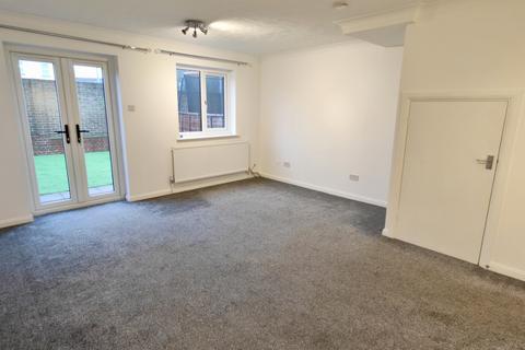 3 bedroom semi-detached house to rent, Chattenden Lane, Rochester ME3