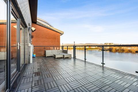 undefined, Cardon Square, 3/2 17 Cardon Square, PA4