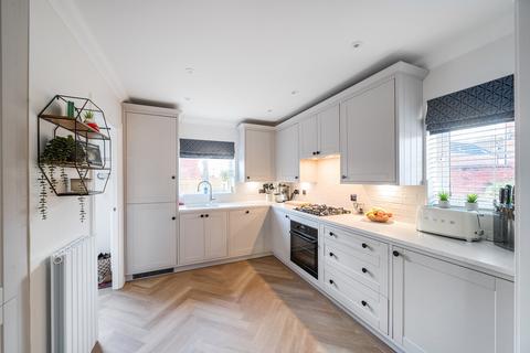 4 bedroom detached house for sale, White Eagle Road, Haydon End, Swindon, SN25