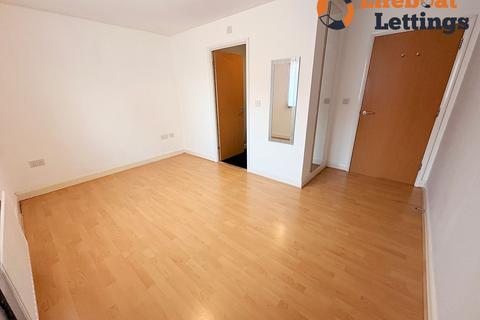 2 bedroom semi-detached house to rent, Faverhsam ME13