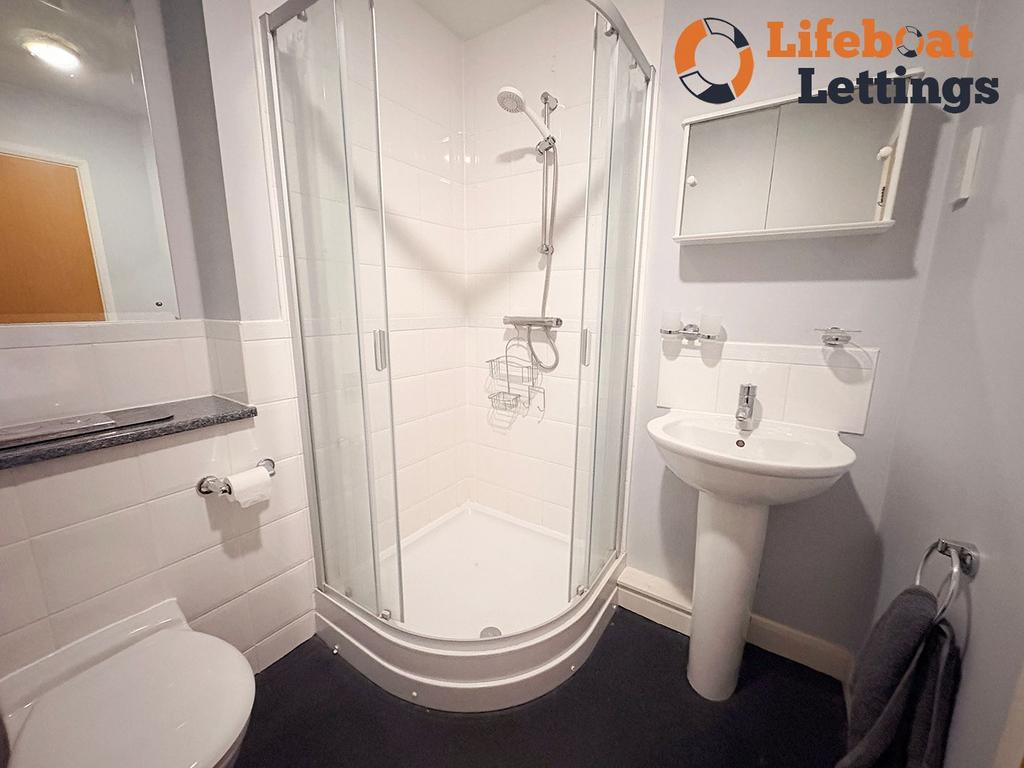 Bedroom 1 ensuite