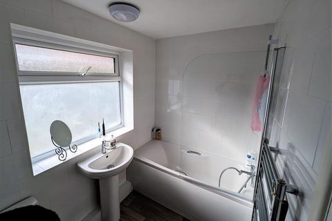 undefined, Hollins Spring Avenue, Dronfield, S18