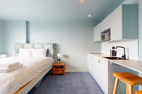 Studio to rent, Uxbridge Road