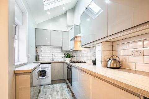 4 bedroom house to rent, Hunter Hill Road, Sheffield S11