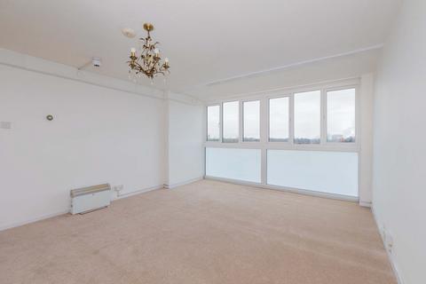 1 bedroom flat for sale, High Street, Langley SL3