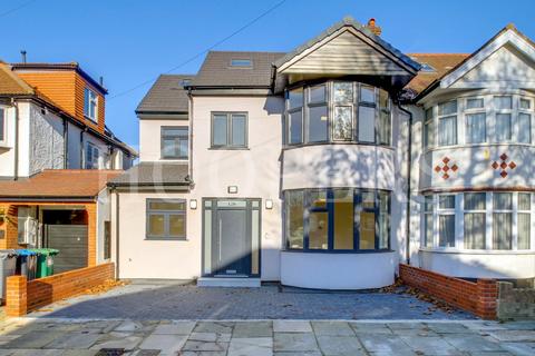 5 bedroom semi-detached house for sale, Fleetwood Road, London, NW10