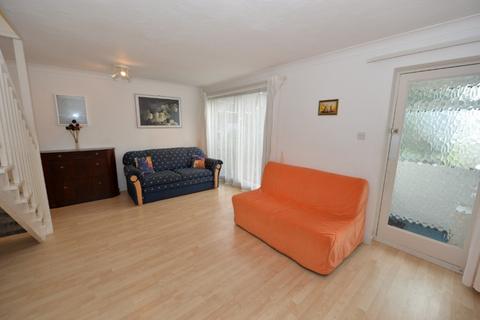 3 bedroom terraced house to rent, Bealing Close, Southampton SO16