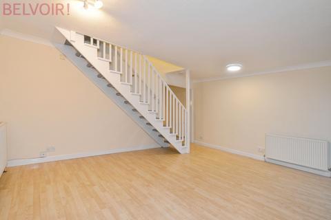 3 bedroom terraced house to rent, Bealing Close, Southampton SO16