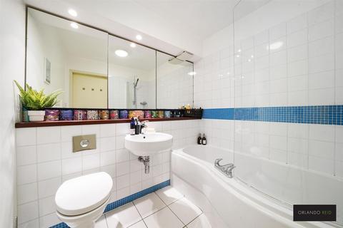1 bedroom apartment to rent, Clapham Road, Stockwell, London