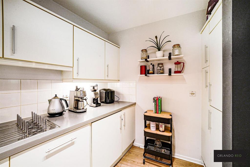 Flat 26, Ashfield Court - U6x Yor Wtvw AXiu FNMWm E.jpg