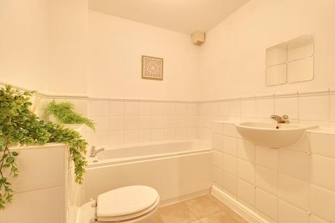 undefined, Howard Road, Grays RM16