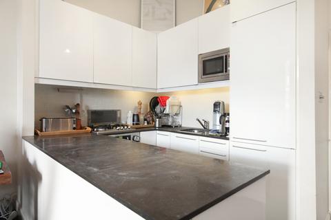 1 bedroom flat for sale, London SE5