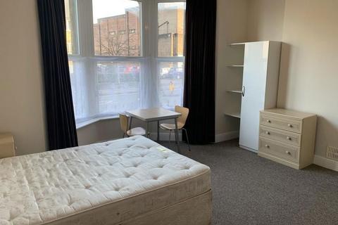 undefined, East Parade, Harrogate, North Yorkshire, HG1 5LF