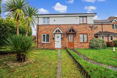 2 bedroom end of terrace house to rent, Old Warren, Norwich NR8