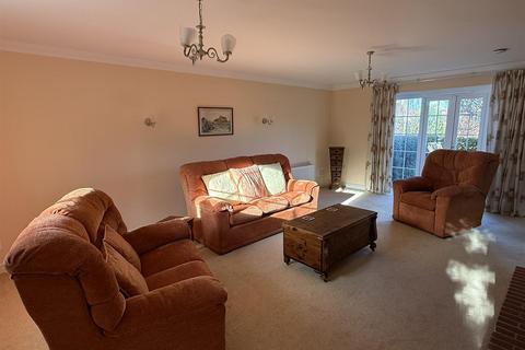 undefined, Framlingham