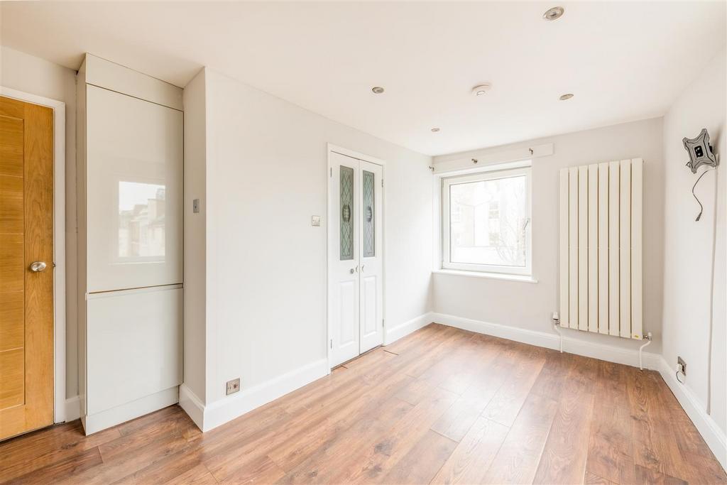 76 Upper Gloucester Road-14.jpg