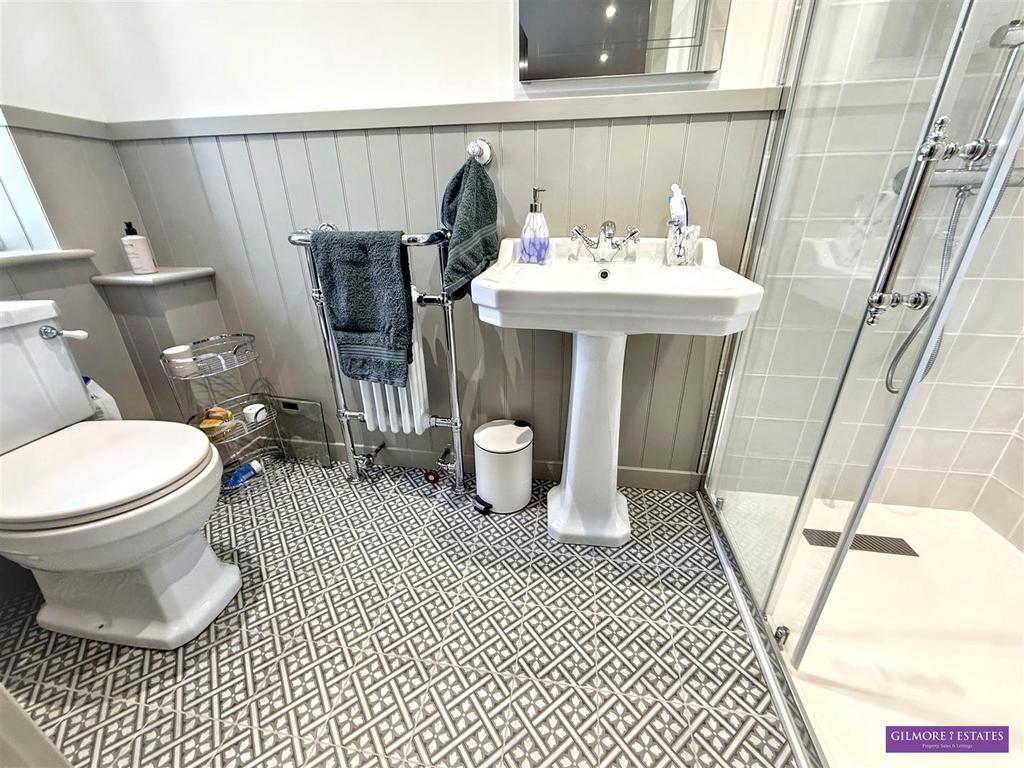 Ensuite