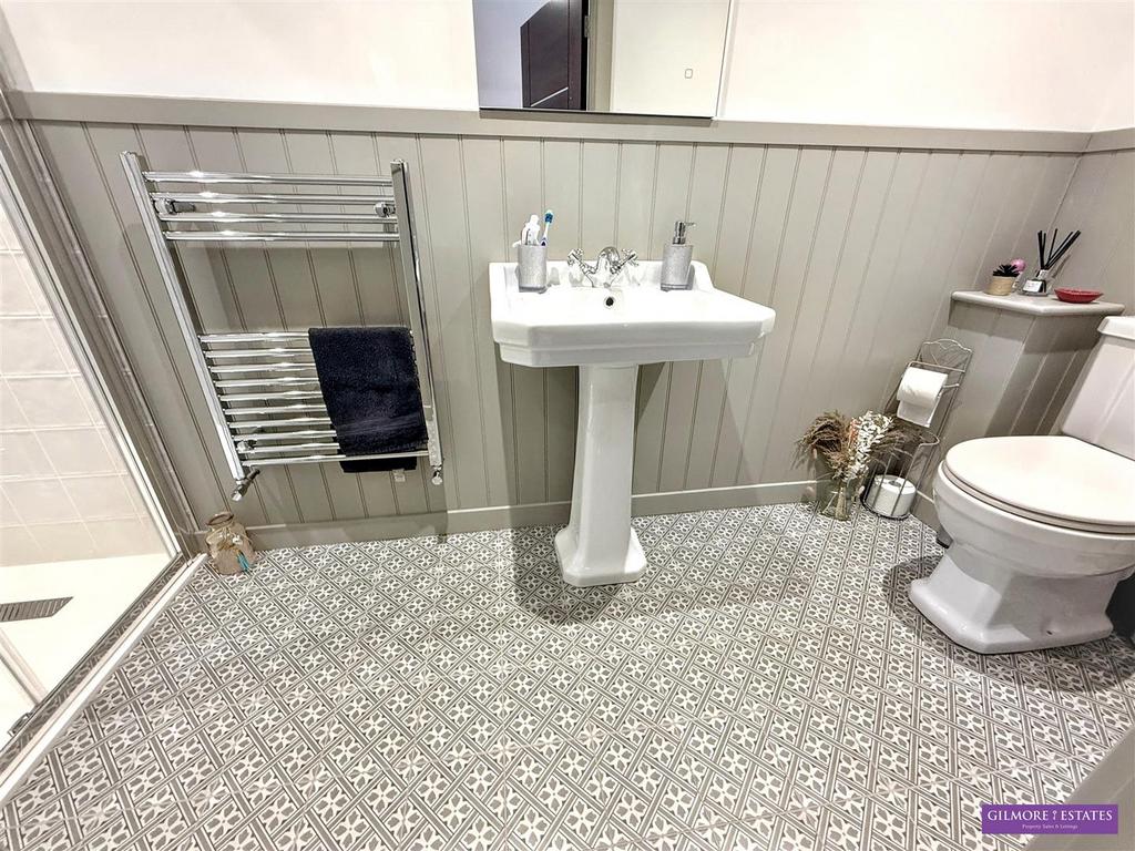 Ensuite