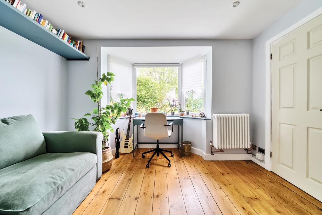 Living Space/Optional Bedroom