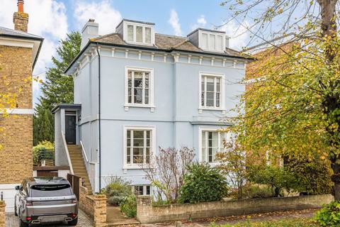 Church Grove, Kingston Upon Thames KT1