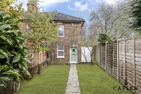 undefined, Old Savills Cottages, Chigwell
