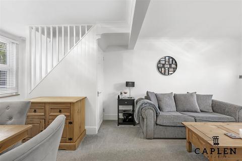undefined, Old Savills Cottages, Chigwell