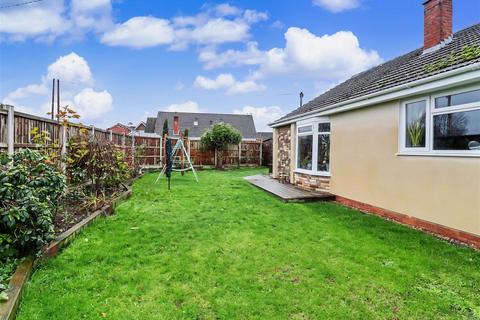 3 bedroom detached bungalow for sale, Coltishall Lane, Norwich NR10