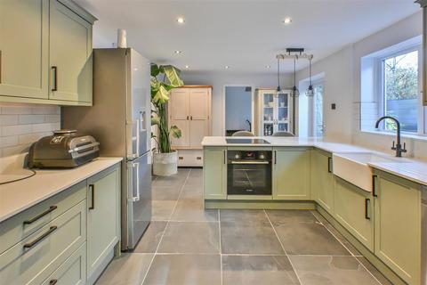 undefined, Coxtie Green Road, Pilgrims Hatch, Brentwood