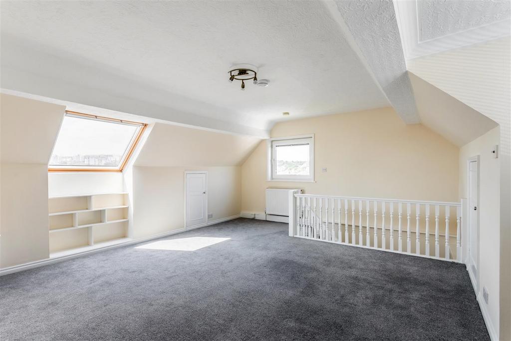 20a Cliff Road-15.jpg