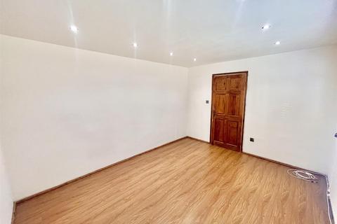 undefined, Kingsley Avenue, Redditch