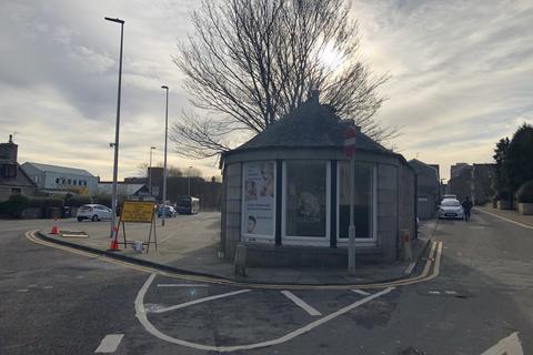 Retail property (high street) to rent, 89 Skene Sq Aberdeen AB25 2UN