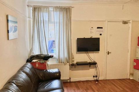 undefined, Newcastle Upon Tyne NE6
